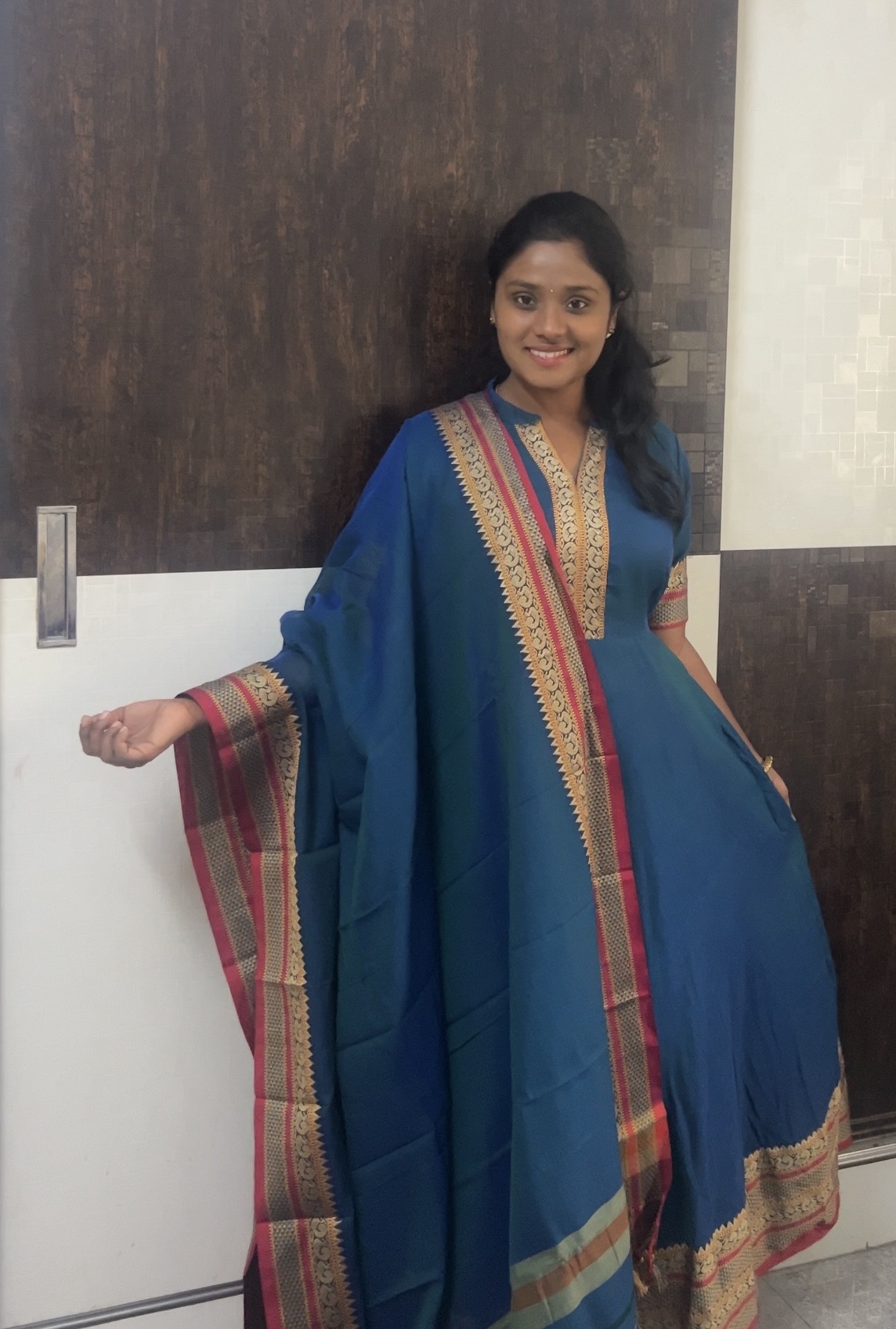 NP07 Narayanpet Top&Dupatta Set - Image 2