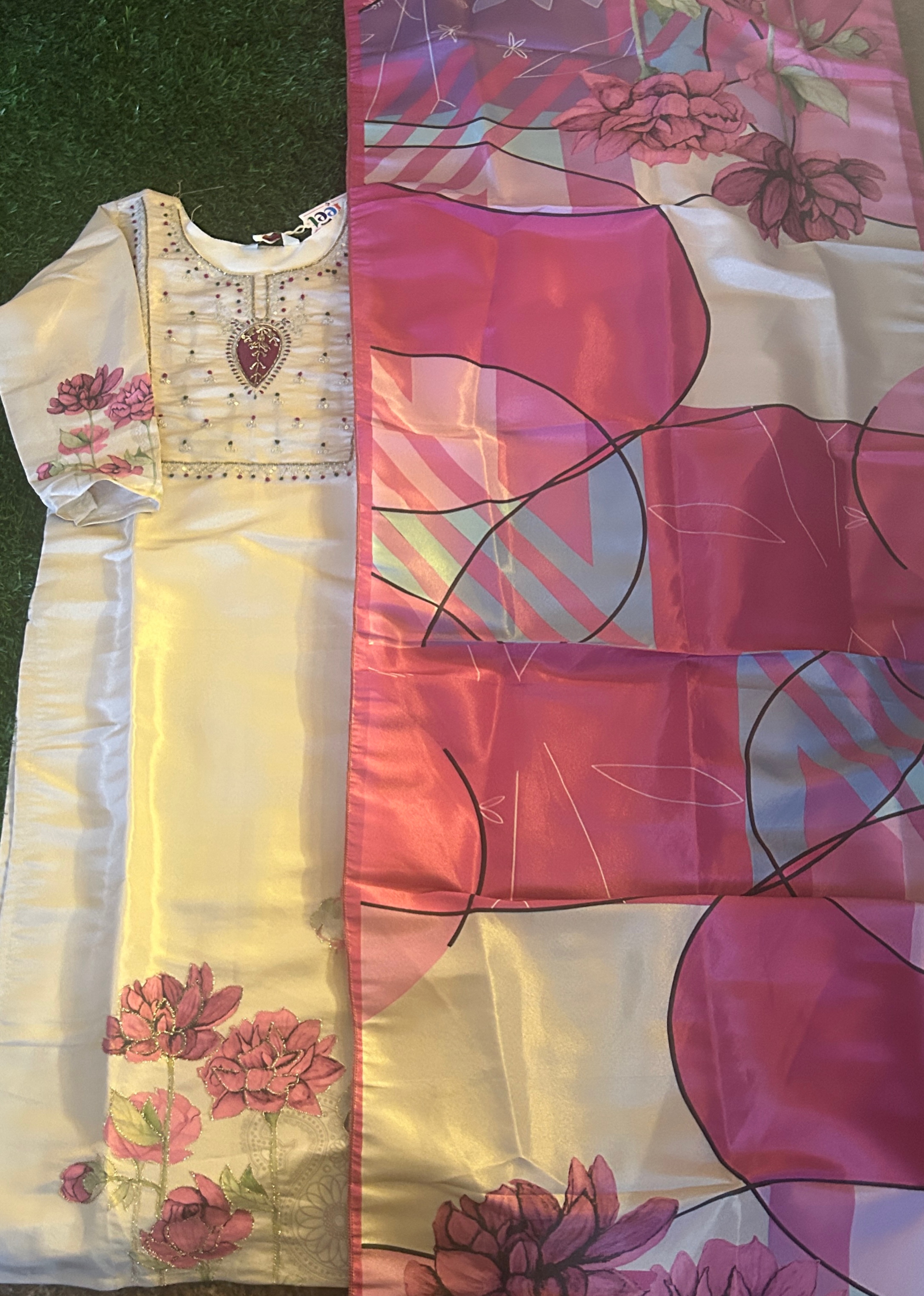 Cream magic 3 piece set - Image 2