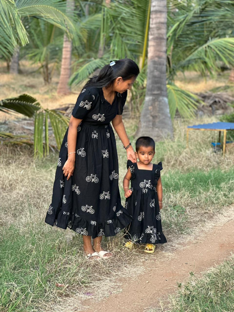 Classic Black Cotton Maxi - Image 3