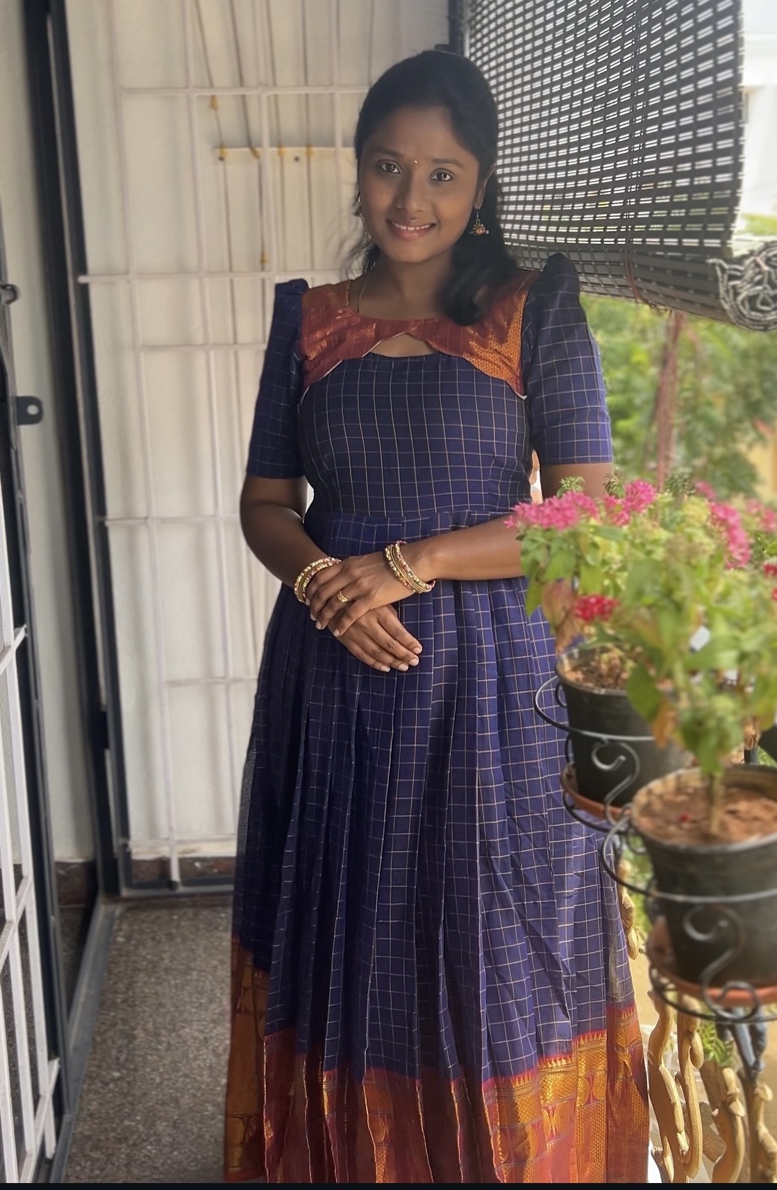 NP04 Narayanpet Checked Maxi - Image 2